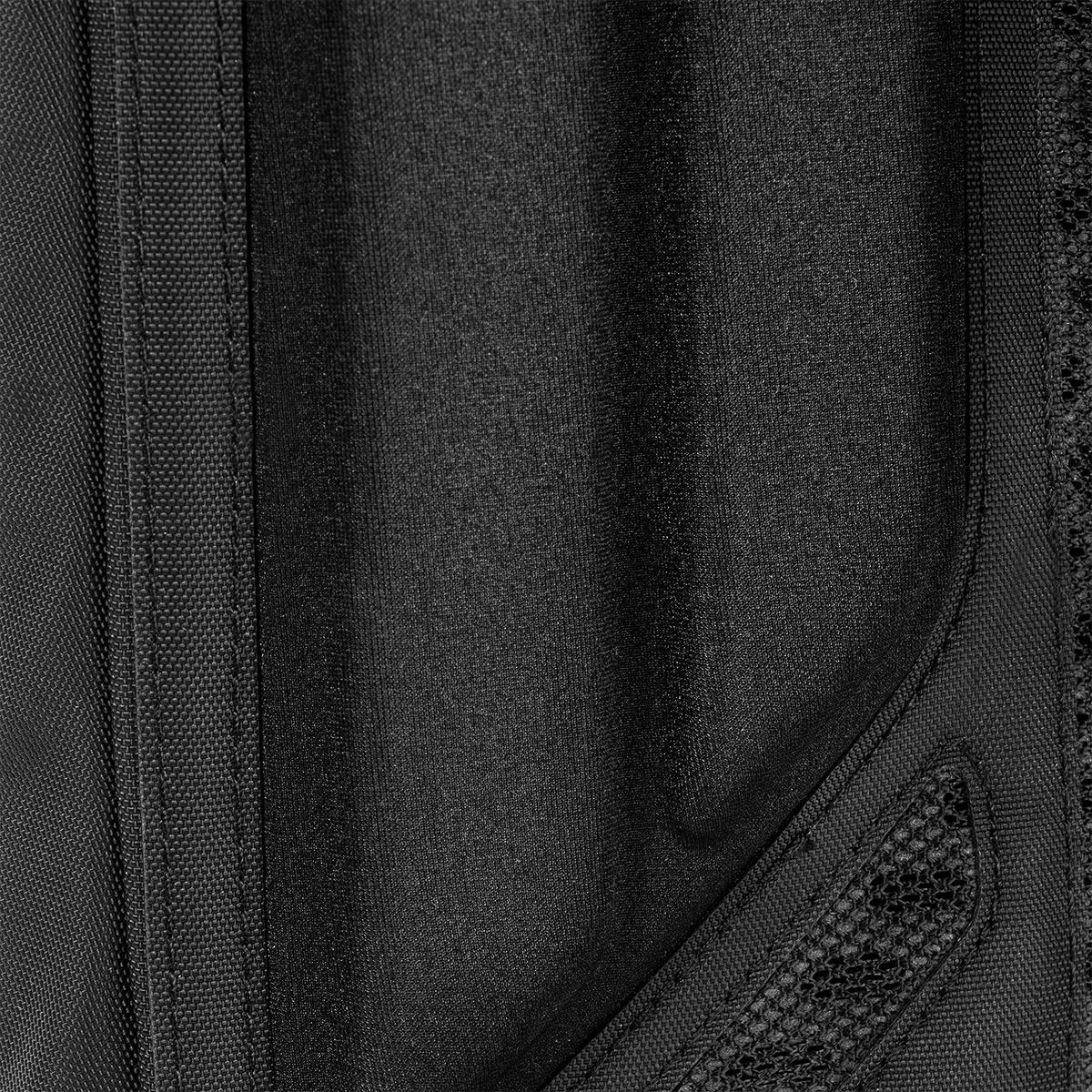 paragon-hydration-pack-d9 Paragon_Black_Texture.png