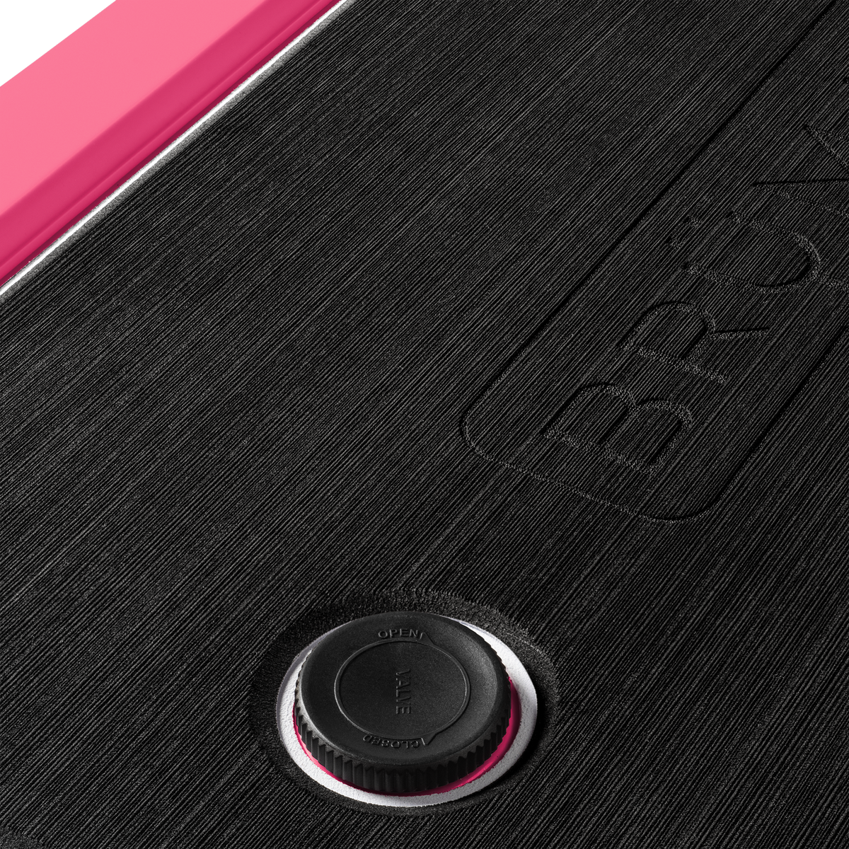 brutank-v2 brutank-55qt-neonpink-vent.png